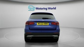 Mercedes-Benz GLC GLC 300 E 4MATIC AMG LINE