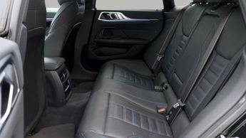 BMW i4 EDRIVE40 M SPORT
