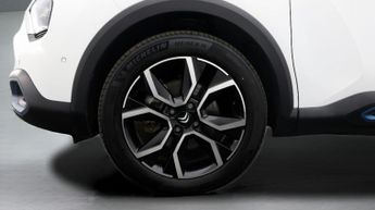 Citroen e-C4 X SHINE PLUS