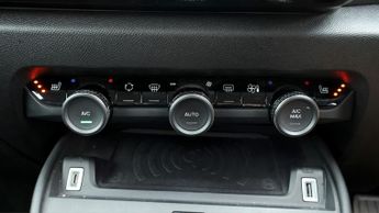 Citroen e-C4 SHINE PLUS
