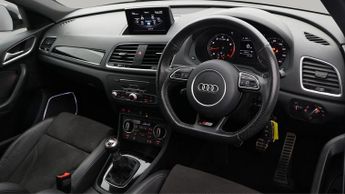 Audi Q3 TFSI S LINE BLACK EDITION
