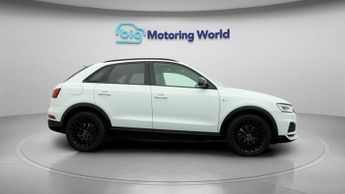 Audi Q3 TFSI S LINE BLACK EDITION