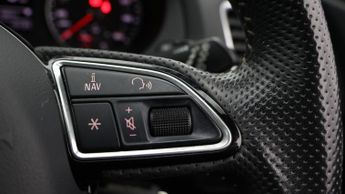 Audi Q3 TFSI S LINE BLACK EDITION