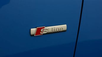 Audi Q3 TFSI S LINE