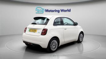 Fiat 500e ACTION