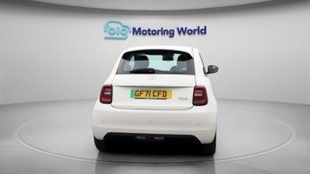 Fiat 500e ACTION