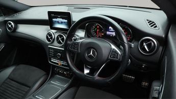 Mercedes-Benz CLA CLA 220 D 4MATIC AMG LINE