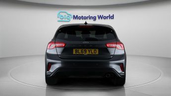 Ford Focus ST-LINE X