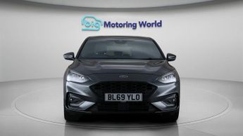 Ford Focus ST-LINE X