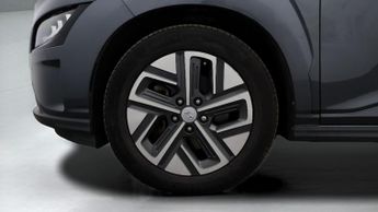 Hyundai KONA PREMIUM