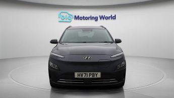 Hyundai KONA PREMIUM