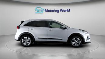 Kia Niro 4 PLUS