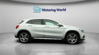 Mercedes-Benz GLA GLA 220 D 4MATIC AMG LINE