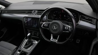 Volkswagen Passat R LINE TDI BLUEMOTION TECHNOLOGY DSG