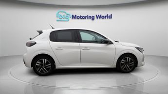 Peugeot 208 PURETECH ALLURE PREMIUM PLUS S/S