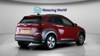 Hyundai KONA PREMIUM SE