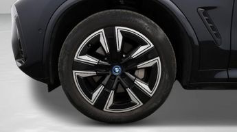 BMW iX3 M SPORT