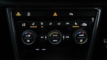 Volkswagen T-Roc R-LINE TSI EVO DSG
