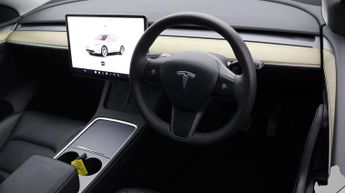 Tesla Model Y BASE