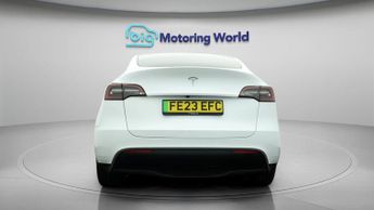 Tesla Model Y BASE