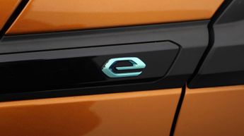 Peugeot E-2008 ALLURE PREMIUM