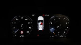 Volvo XC60 B5 MOMENTUM