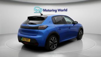 Peugeot E-208 GT PREMIUM