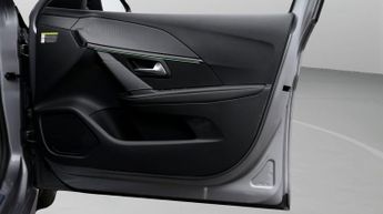 Peugeot E-208 GT
