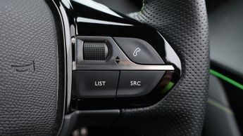 Peugeot E-208 GT