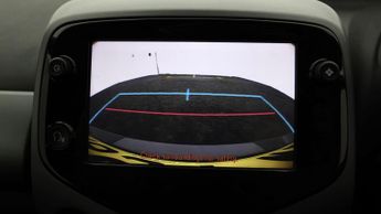 Toyota AYGO VVT-I X-PLAY X-SHIFT
