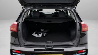 Kia Niro 4 PLUS