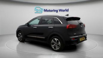 Kia Niro 4 PLUS