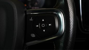 Volvo XC40 RECHARGE T4 R-DESIGN
