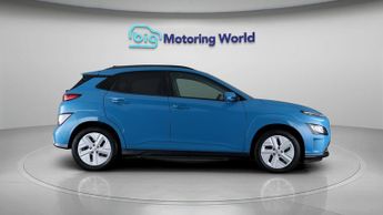 Hyundai KONA PREMIUM