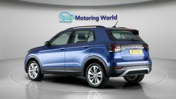 Volkswagen T-Cross SE TSI DSG