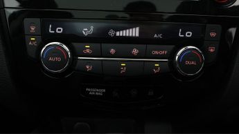 Nissan Qashqai DIG-T ACENTA PREMIUM DCT