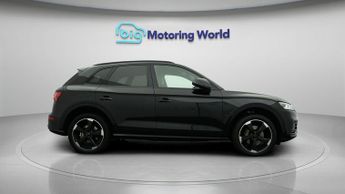 Audi Q5 TFSI QUATTRO S LINE BLACK EDITION