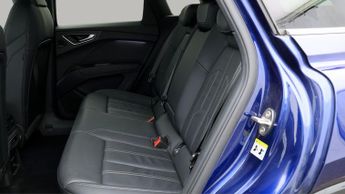 Audi Q4 e-tron S LINE