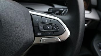 Volkswagen Golf STYLE TSI DSG