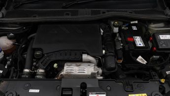 Peugeot 208 PURETECH GT S/S