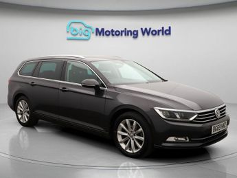 Volkswagen Passat SE BUSINESS TDI