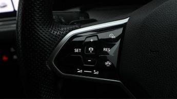 Volkswagen Golf R-LINE ETSI DSG