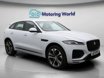 Jaguar F-Pace R-DYNAMIC HSE