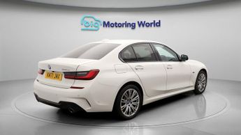 BMW 3 Series 330E M SPORT