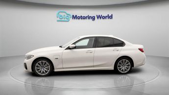 BMW 3 Series 330E M SPORT