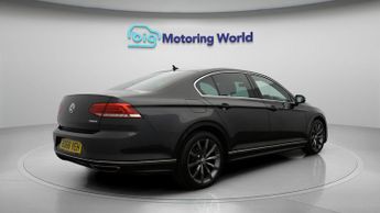 Volkswagen Passat R-LINE TSI EVO DSG