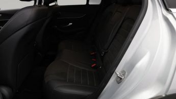 Mercedes-Benz GLC GLC 220 D 4MATIC AMG LINE