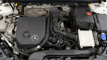 Mercedes-Benz CLA CLA 180 AMG LINE PREMIUM PLUS