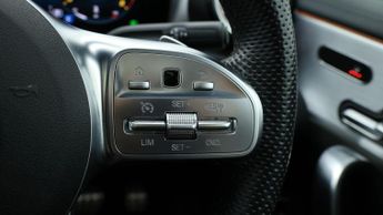 Mercedes-Benz CLA CLA 180 AMG LINE PREMIUM PLUS