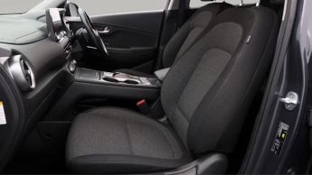 Hyundai KONA PREMIUM